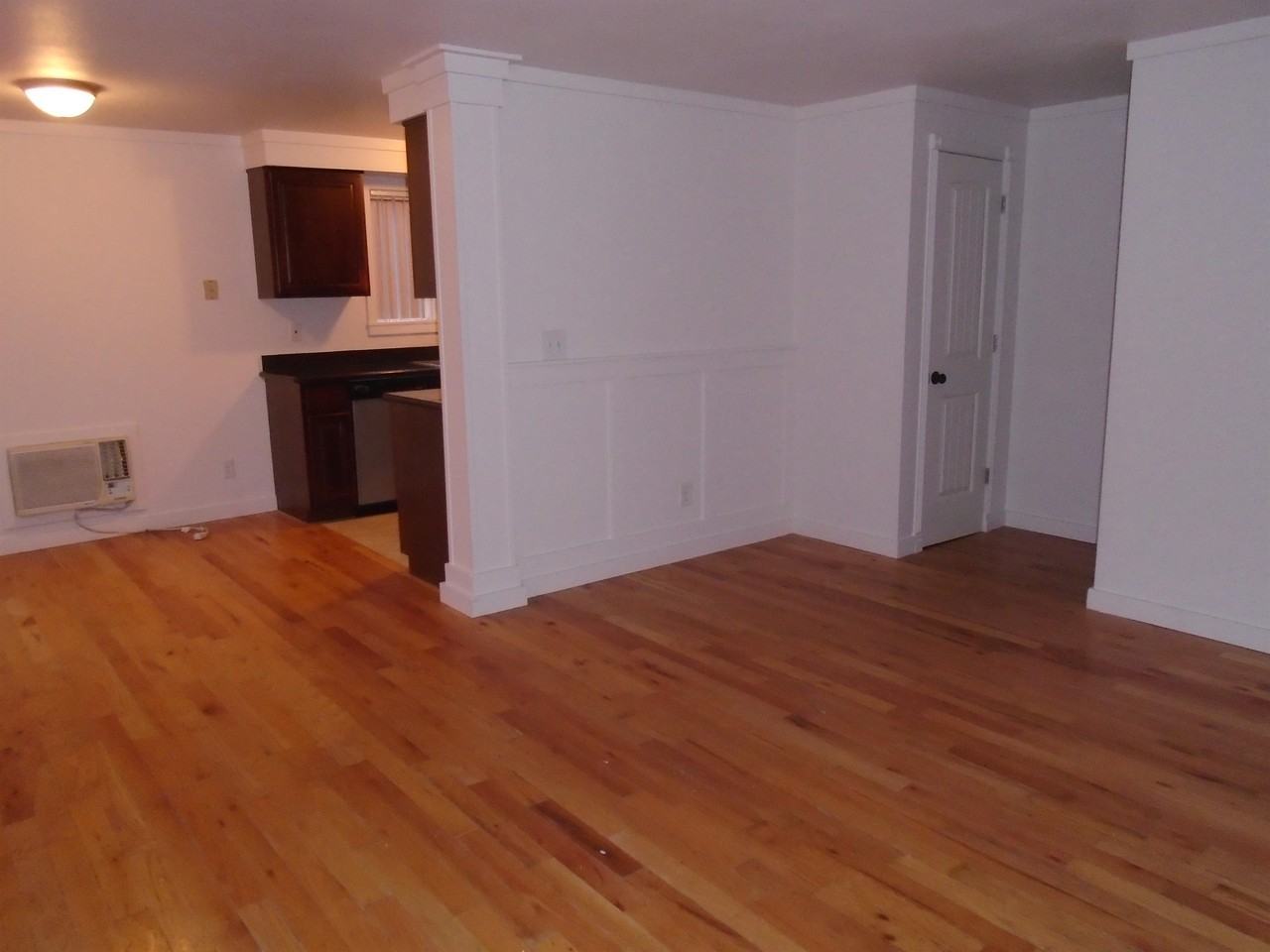 1276 E Santiam St #1276 - Photo 2 of 8