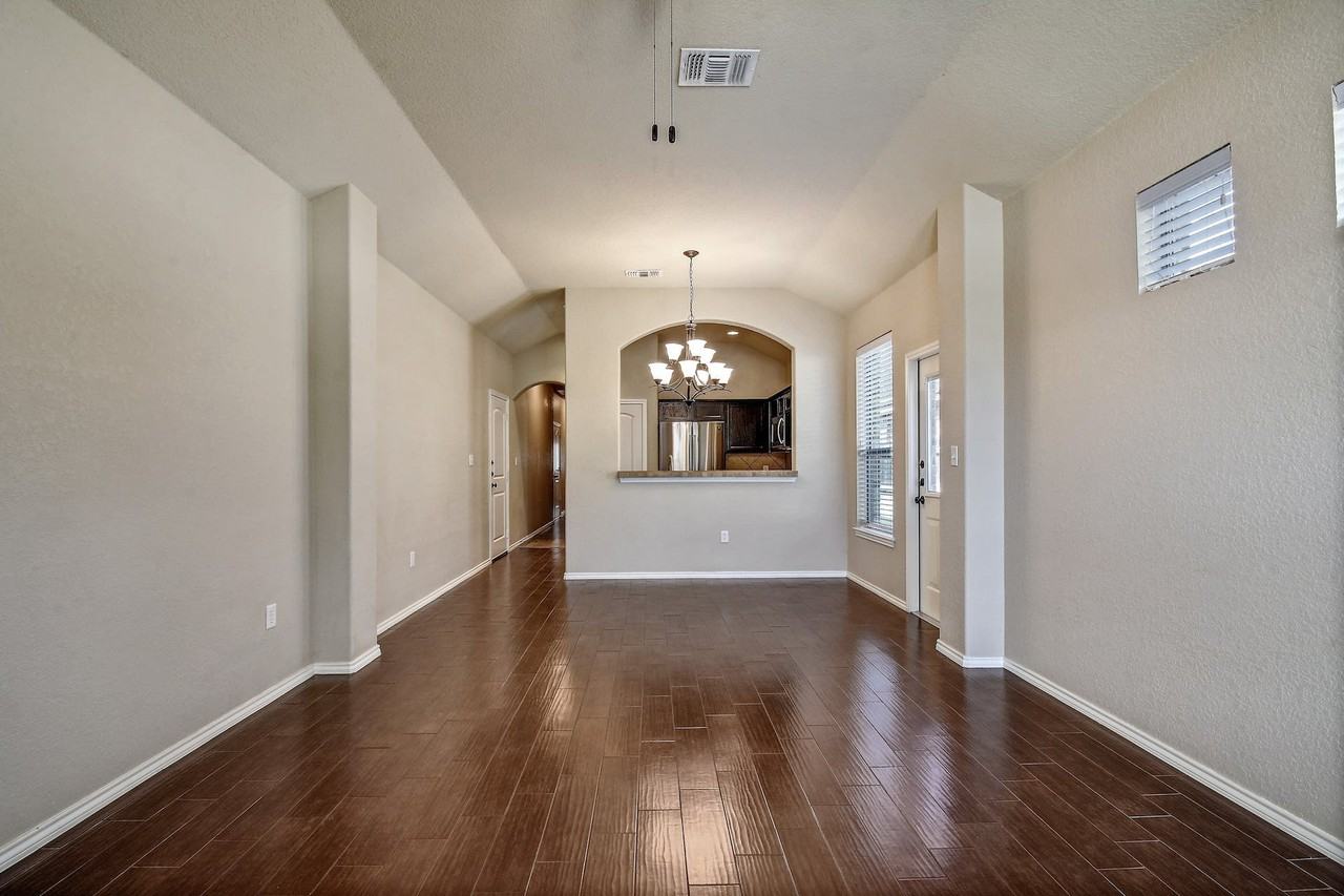 573 Creekside Cir #573 - Photo 7 of 50