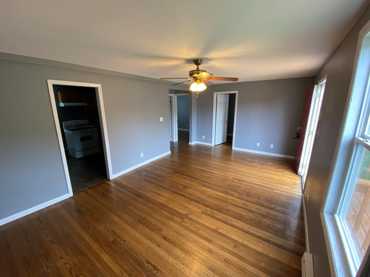 309 Jefferson Ave #309 - Photo 3 of 12