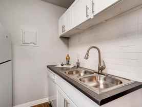 1129 S Eaton Cir - Photo 1 of 1