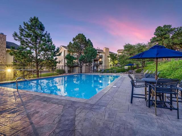 1129 S Eaton Cir - Photo 3 of 21