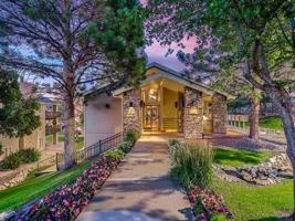 featured image of 1129 S Eaton Cir