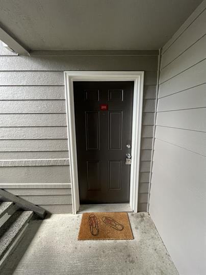 J15433 - Photo 2 of 30