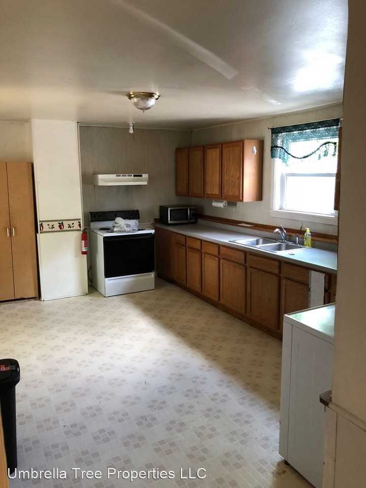 522 Quincy St - Photo 3 of 9