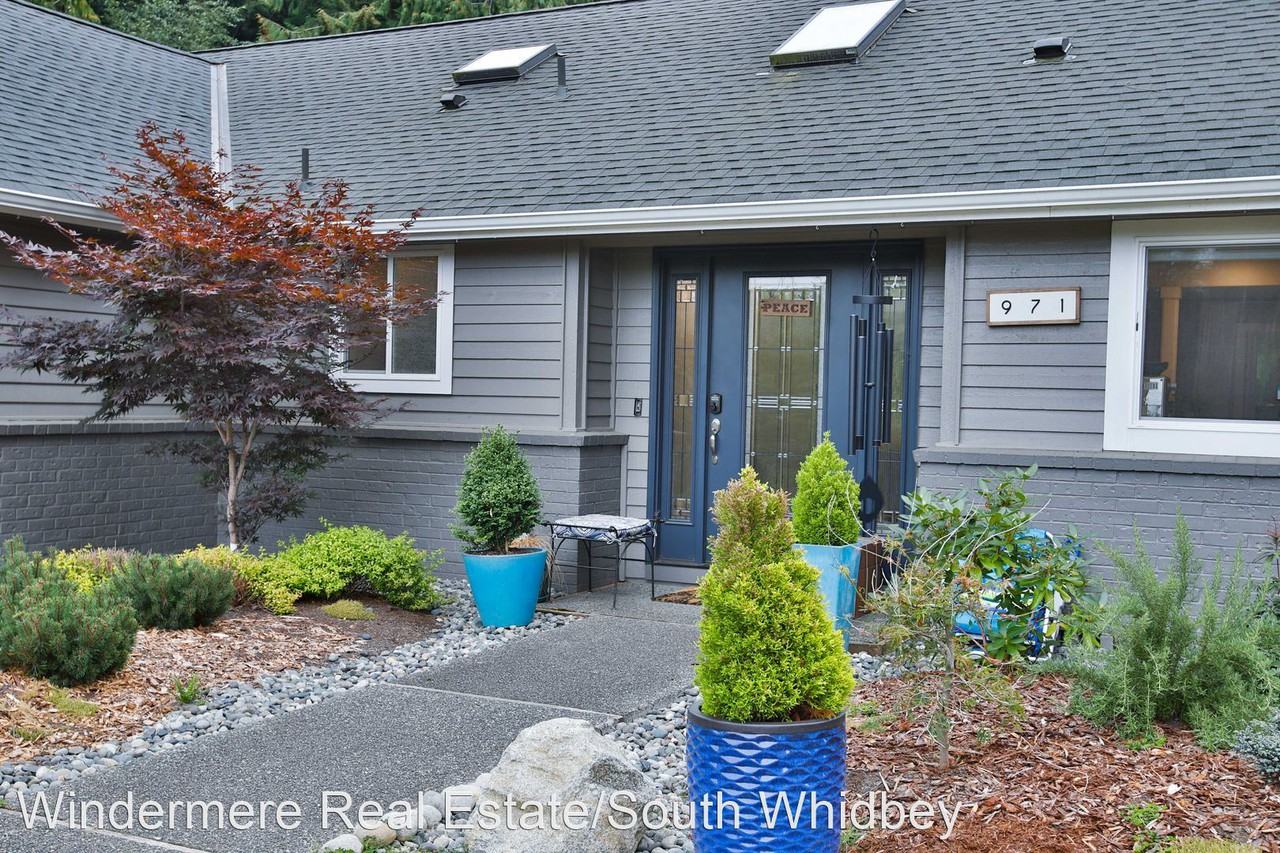 971 Sandy Point Rd - Photo 2 of 50