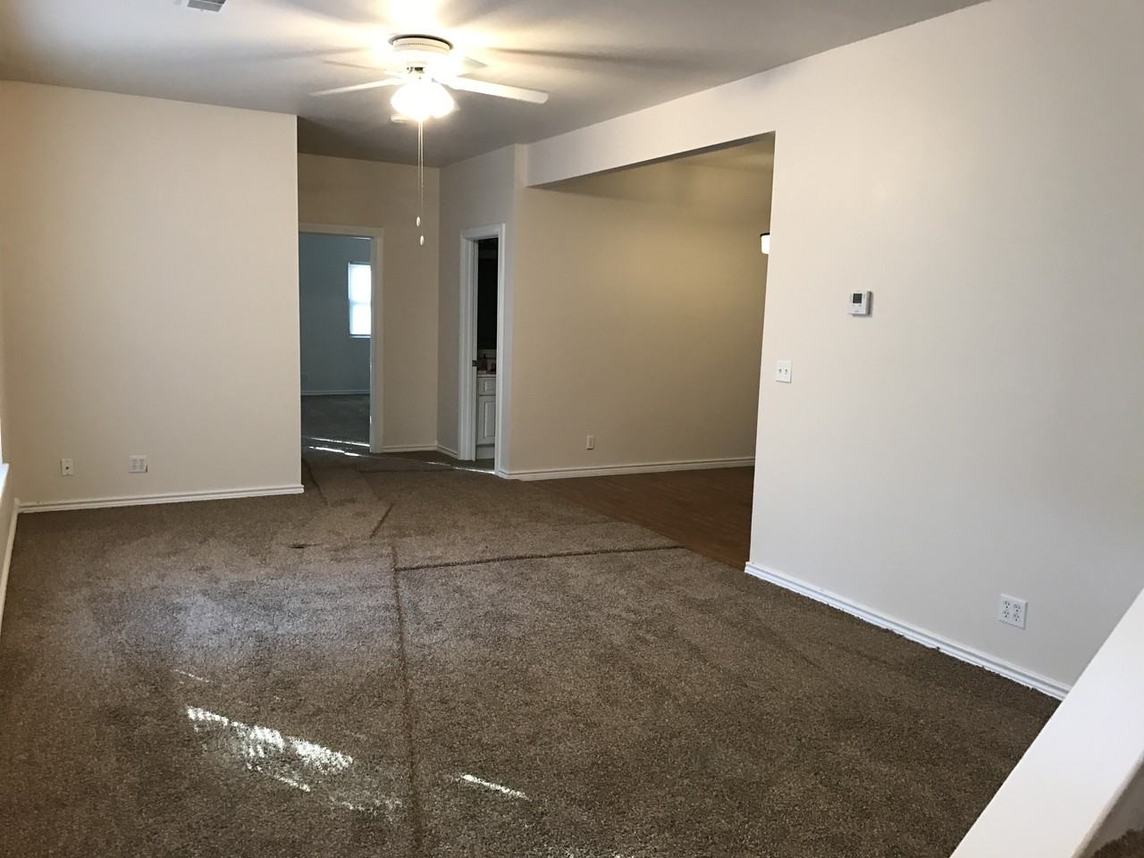 164 Elizabeth Dr - Photo 2 of 5