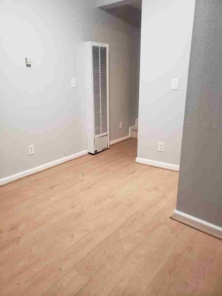3274 Hyde St - Photo 2 of 7