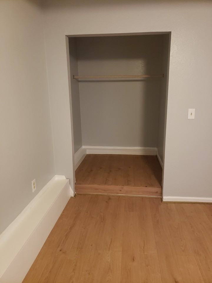 3274 Hyde St - Photo 3 of 7