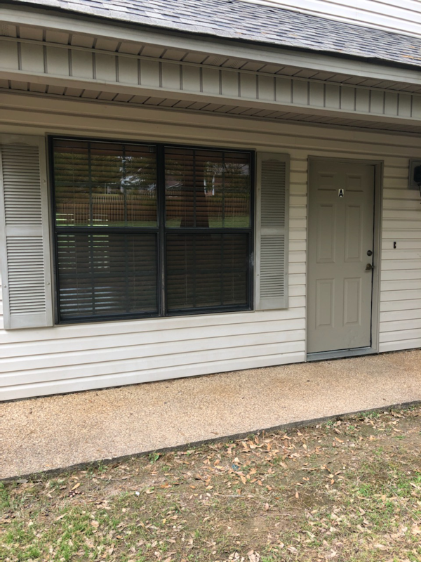 2913 Laura Ln #B - Photo 2 of 26