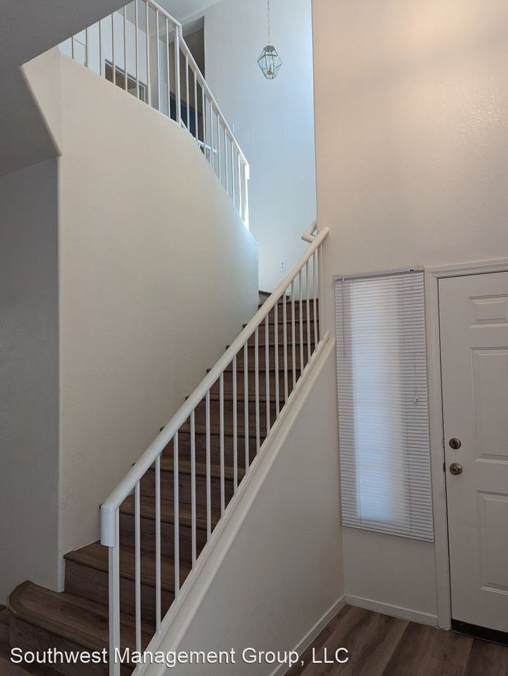 281 Ventana Heights St - Photo 3 of 30