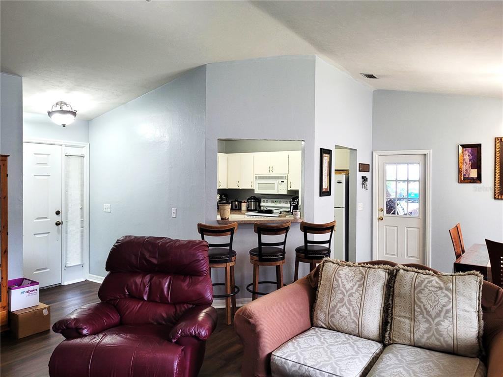 13566 Nw 136th Ave - Photo 2 of 15