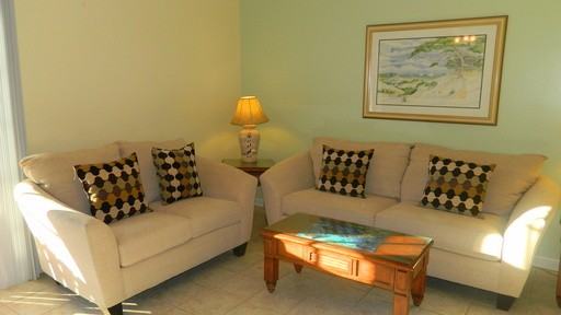 102 Beach Dr - Photo 3 of 24