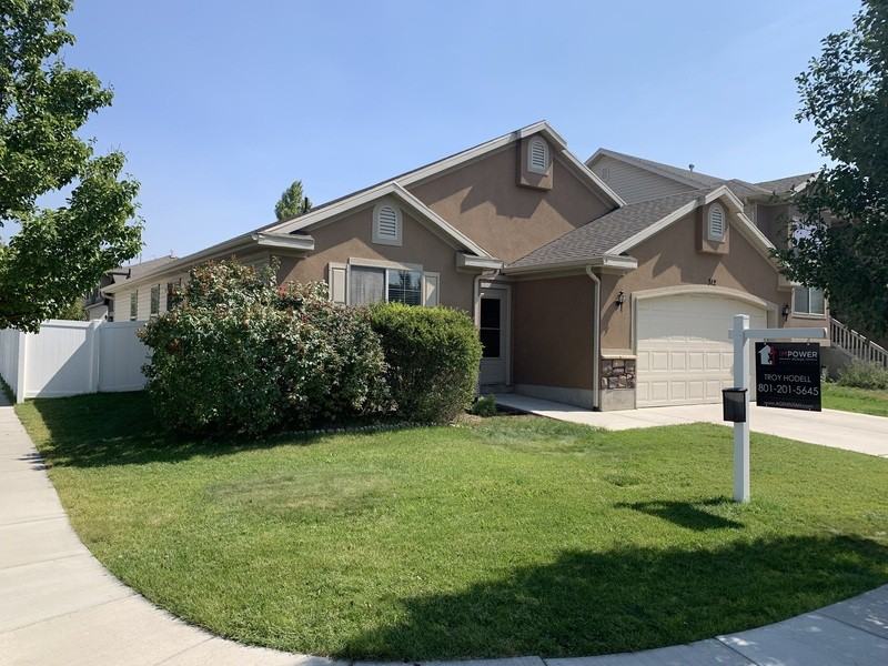 312 Greenwich Dr - Photo 3 of 28