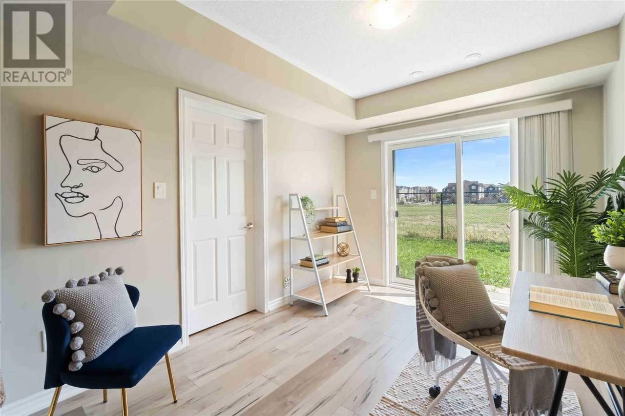 62 Bannister Crescent - Photo 2 of 7