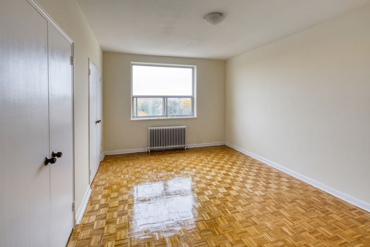 2340 Hurontario St #2 - Photo 3 of 15