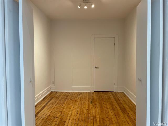 433G 1re Av #433 - Photo 3 of 9