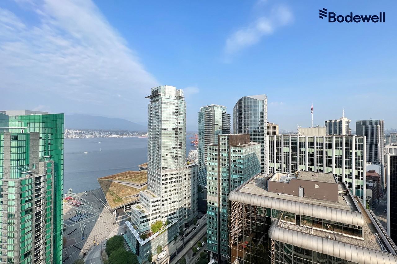 1111 Pender St W - Photo 3 of 18