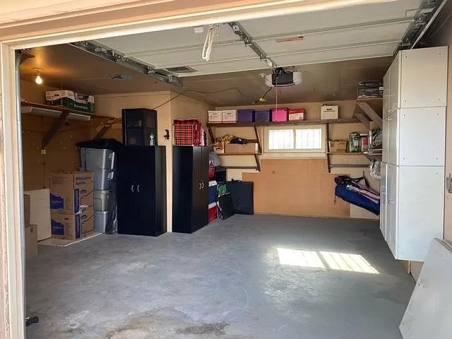 8104 Violet Way - Photo 2 of 5