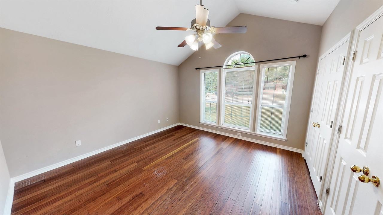 1124 Carolina St #1 - Photo 4 of 18