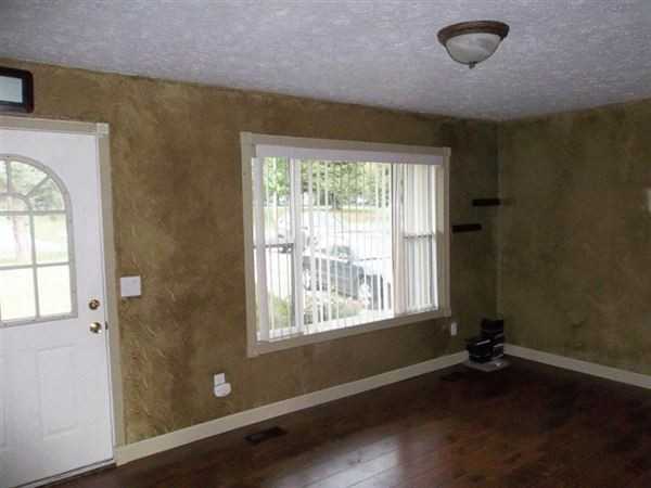 2766 Gramer Rd - Photo 3 of 6