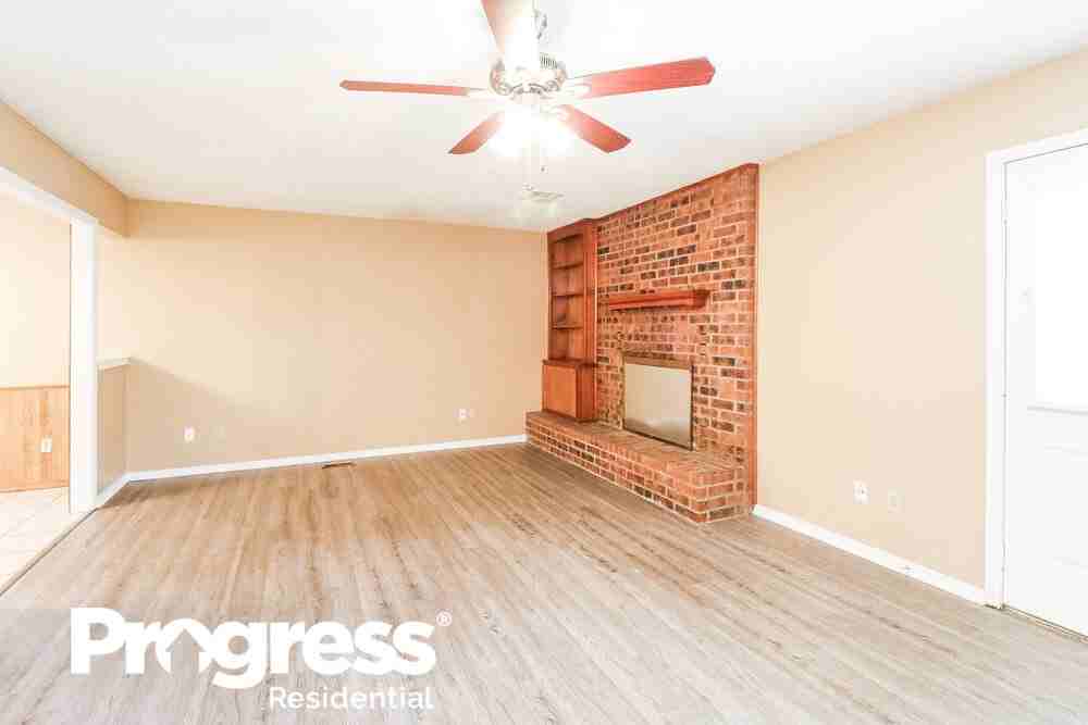 10301 Birkenhead Rd - Photo 3 of 25