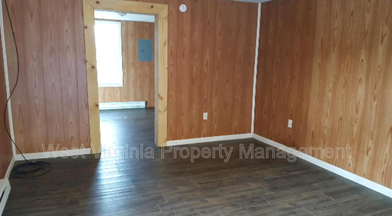 237 S Heber St #2 - Photo 3 of 6