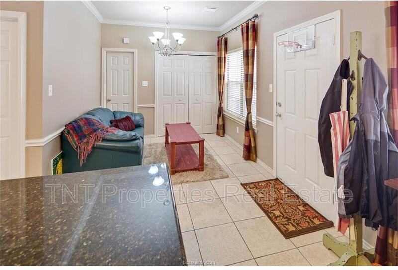 138 Forest Dr - Photo 3 of 27