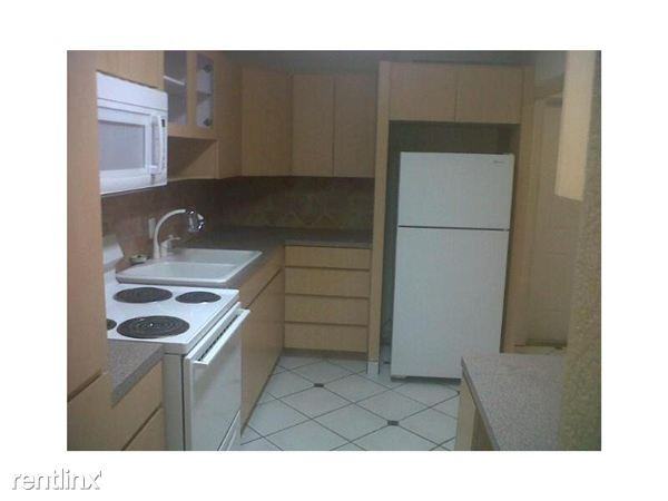 3420 SW 12th Ct - Photo 3 of 4