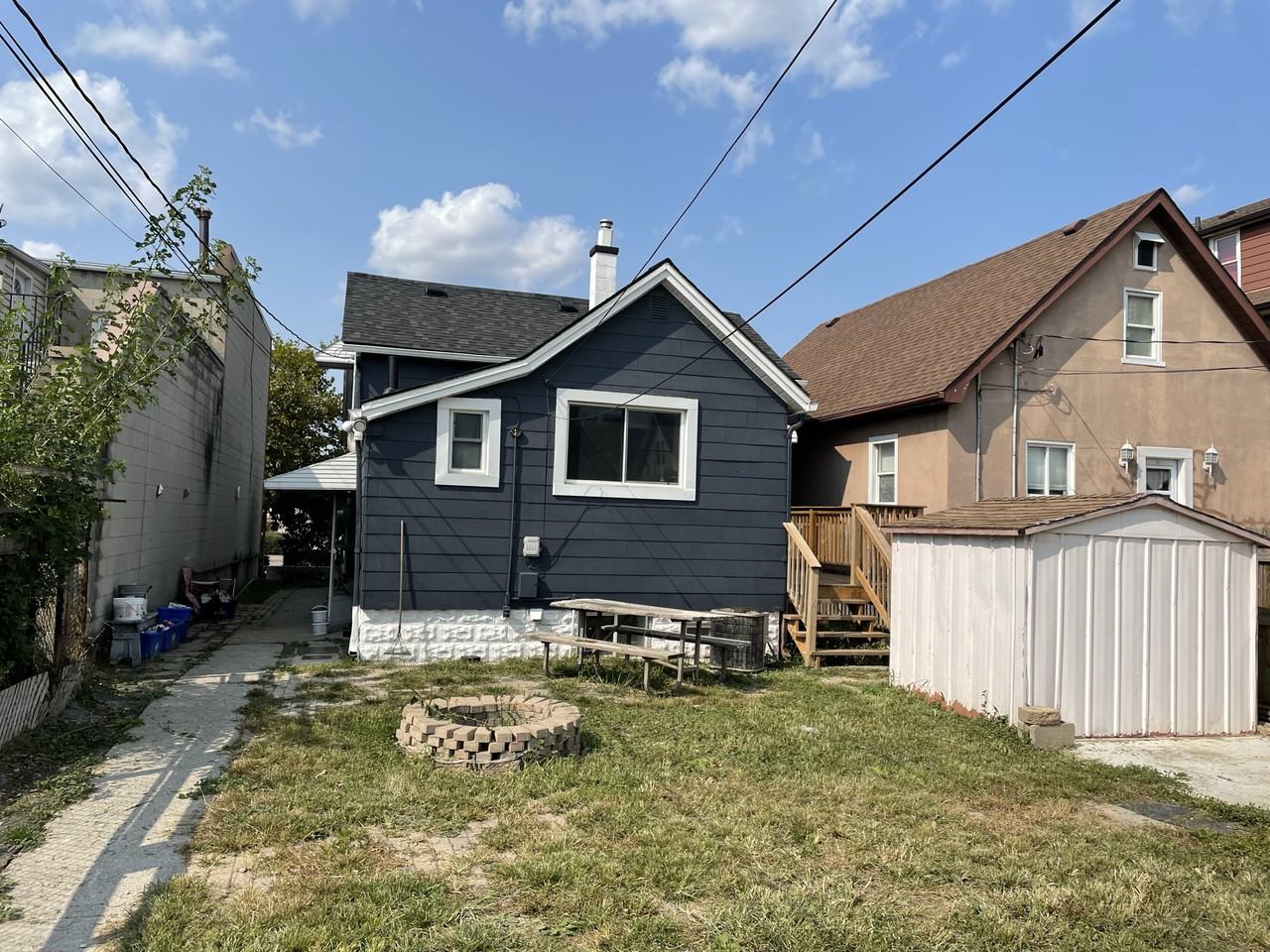 1165 Erie St,  2 Bedroom, Front Rental - Photo 3 of 28