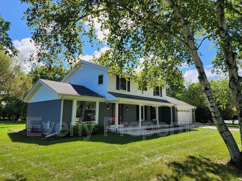 1429 W River Oaks Ln - Photo 3 of 40