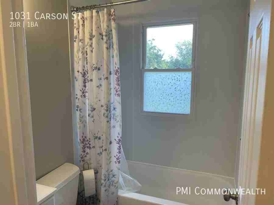 1031 Carson St - Photo 3 of 18