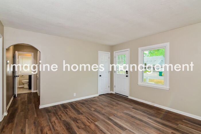 7516 Bryant Ave S - Photo 3 of 15