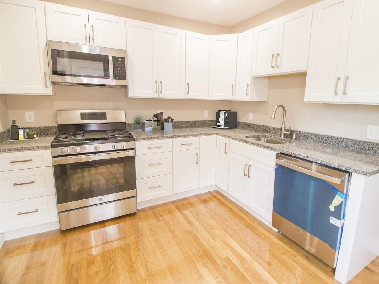 2556 Massachusetts Ave #2 - Photo 4 of 15