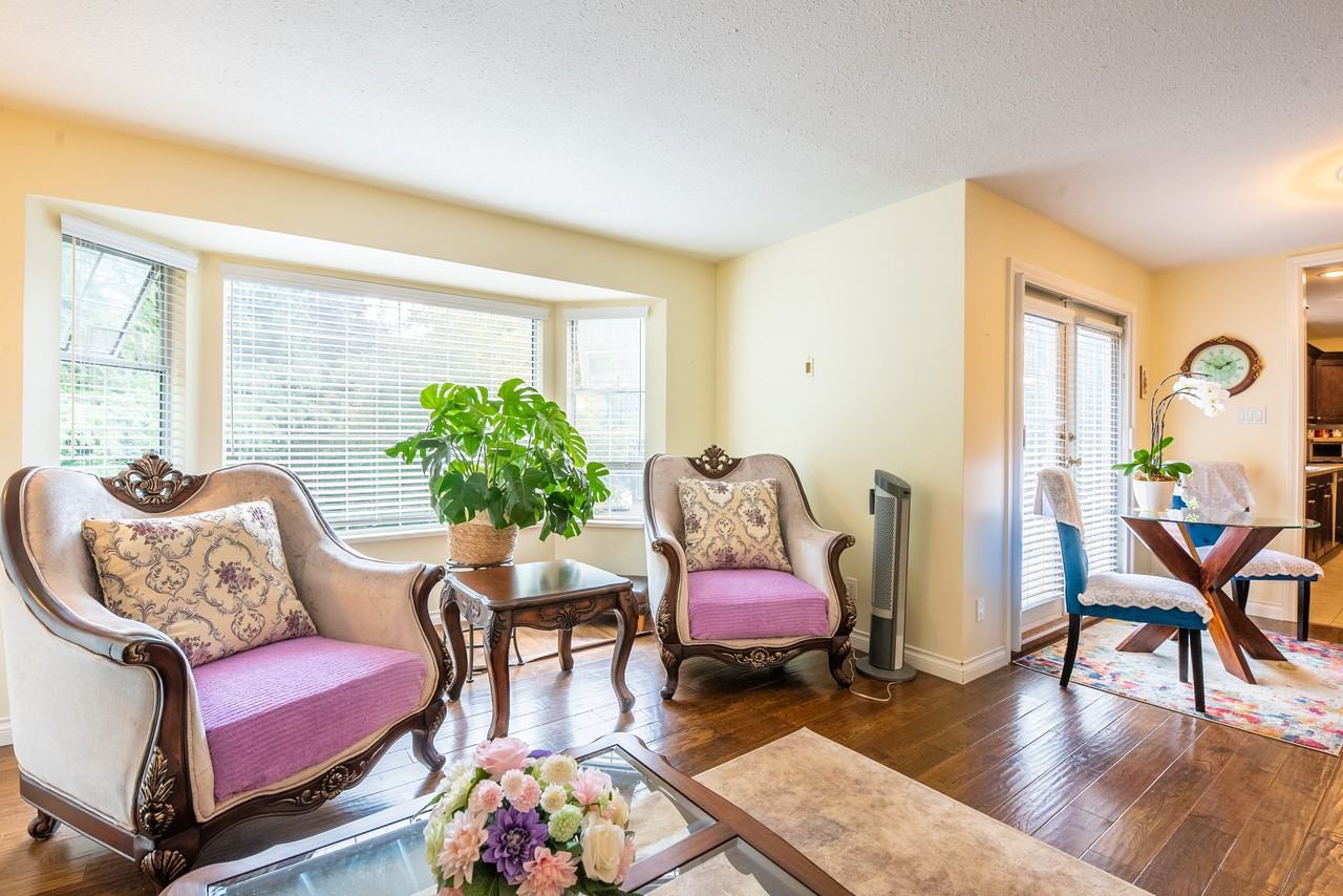 13023 Summerhill Crescent - Photo 3 of 20