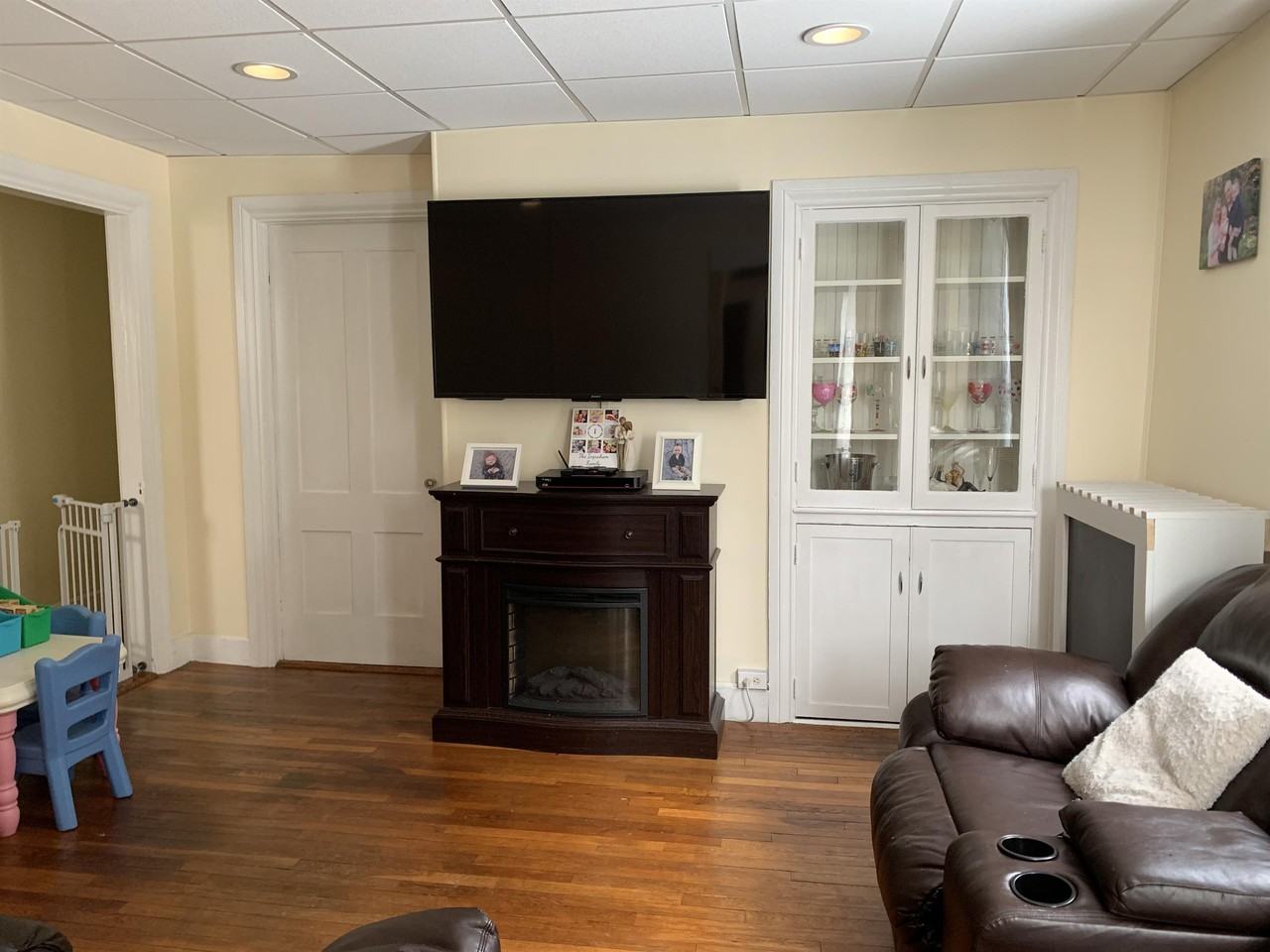 88 5th St #1 - Photo 3 of 10
