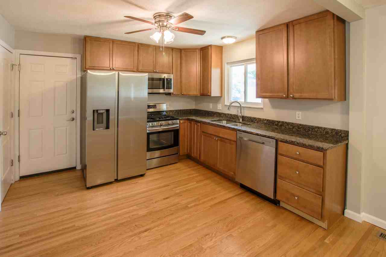 8801 Chisholm Court - Photo 5 of 21
