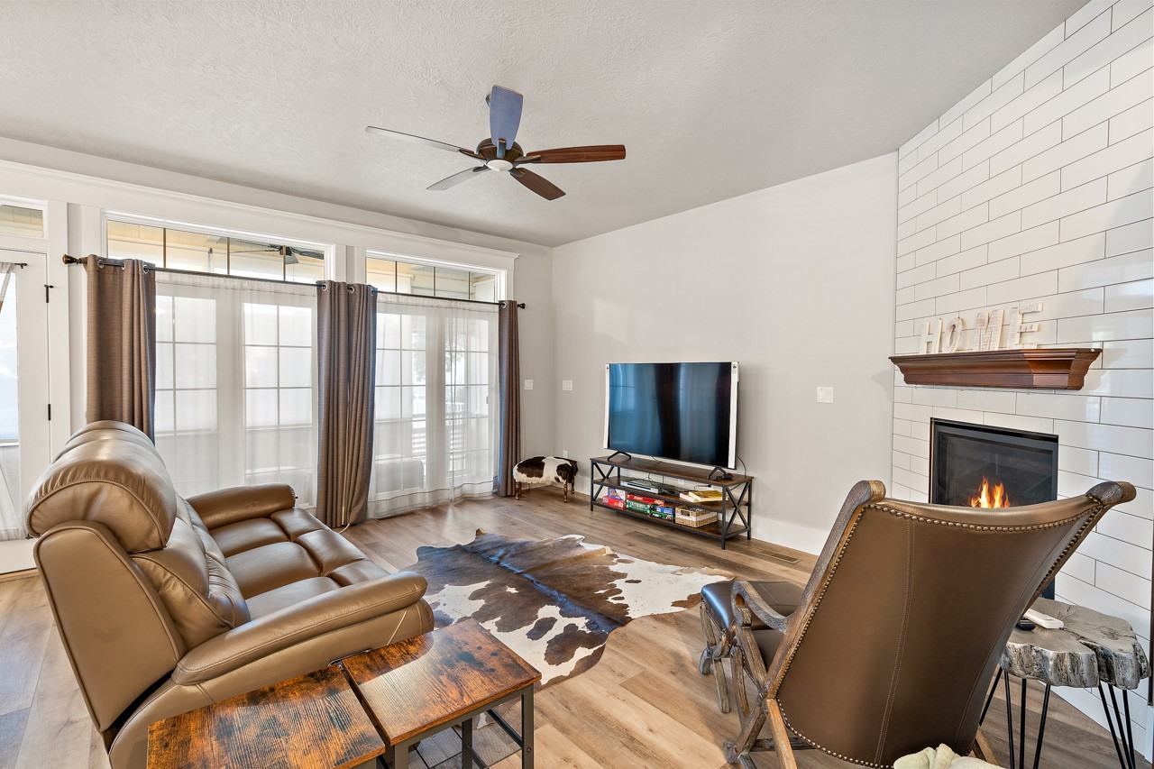 127 S Mathie Way #1 - Photo 6 of 17