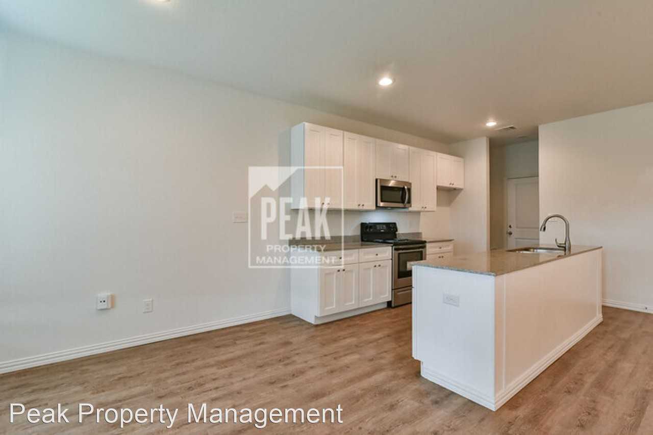 2778 Eddie Pl - Photo 3 of 12