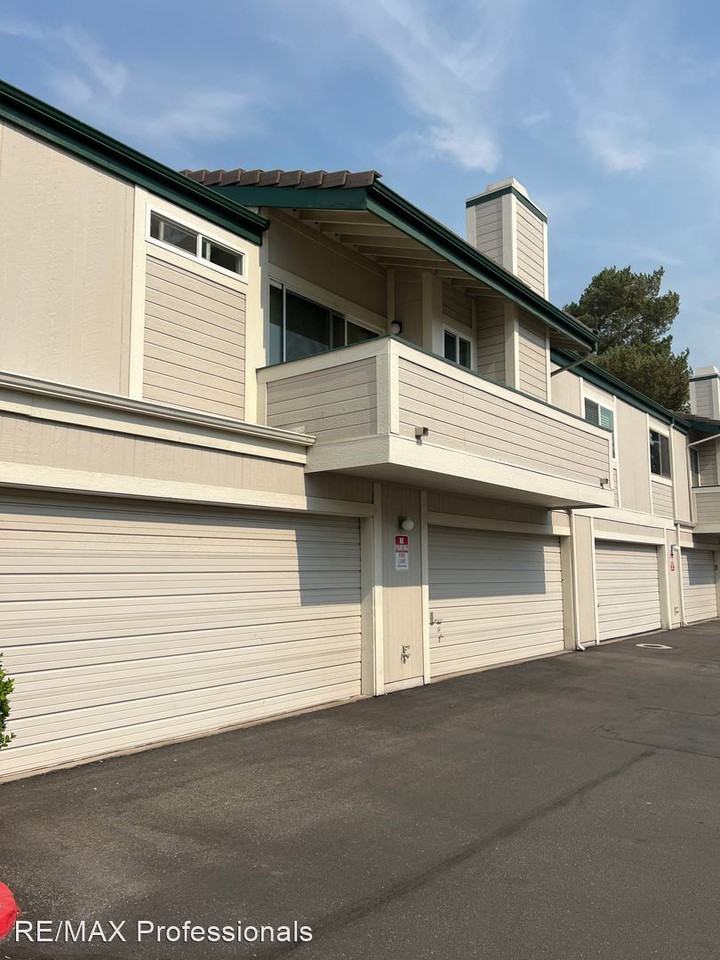 2604 Sunny Slope Dr #2
