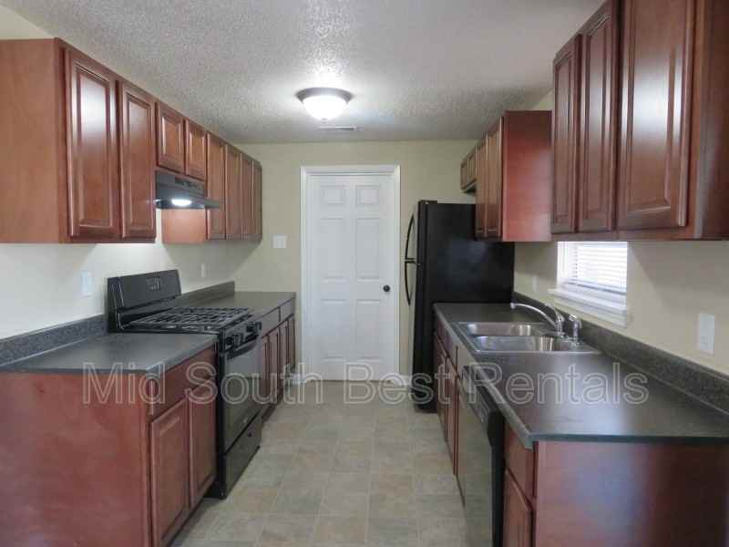 3506 Katherine St - Photo 3 of 8