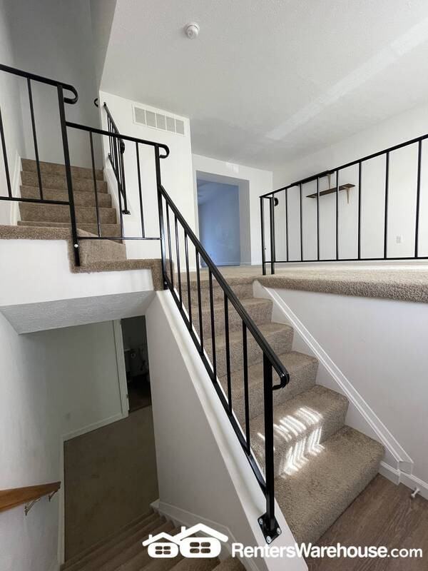 404 Kosoak Rd - Photo 3 of 20