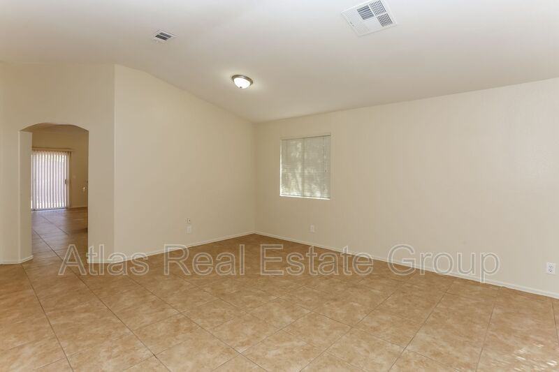 5408 Ravana Ave - Photo 3 of 21