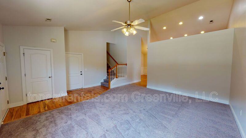 939 Squires Pt - Photo 4 of 18