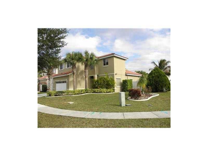 15160 SW 44th St - Photo 2 of 5