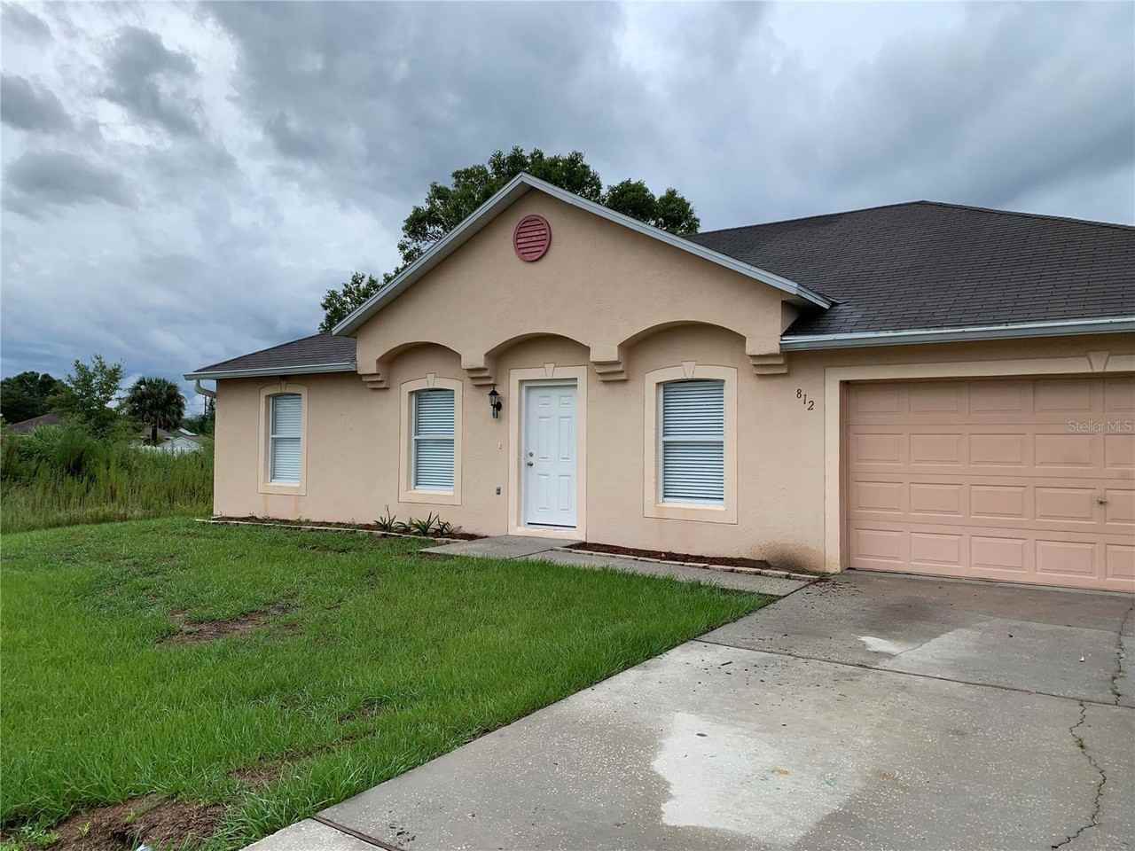 812 Abbeville Ct - Photo 3 of 36