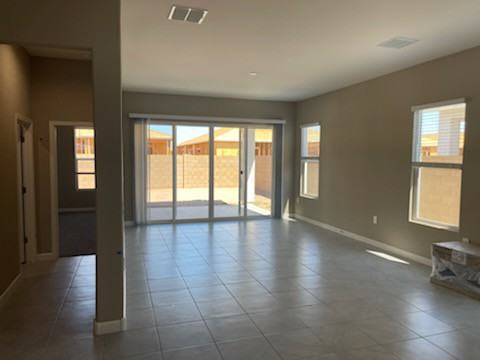 40804 W Shaver Dr - Photo 6 of 14