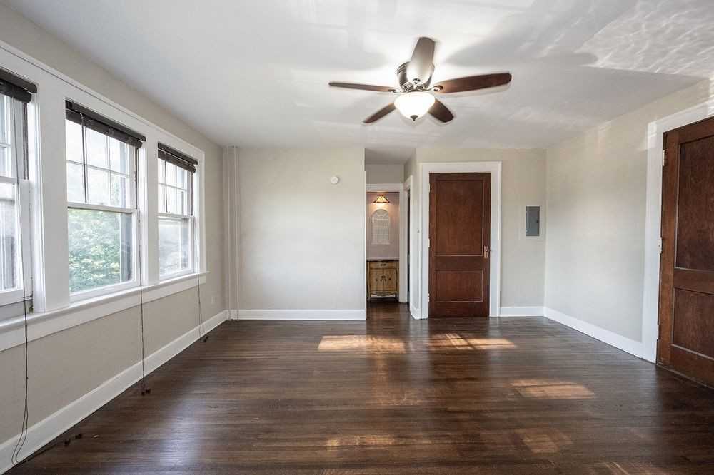 5819 E Washington St - Photo 2 of 19