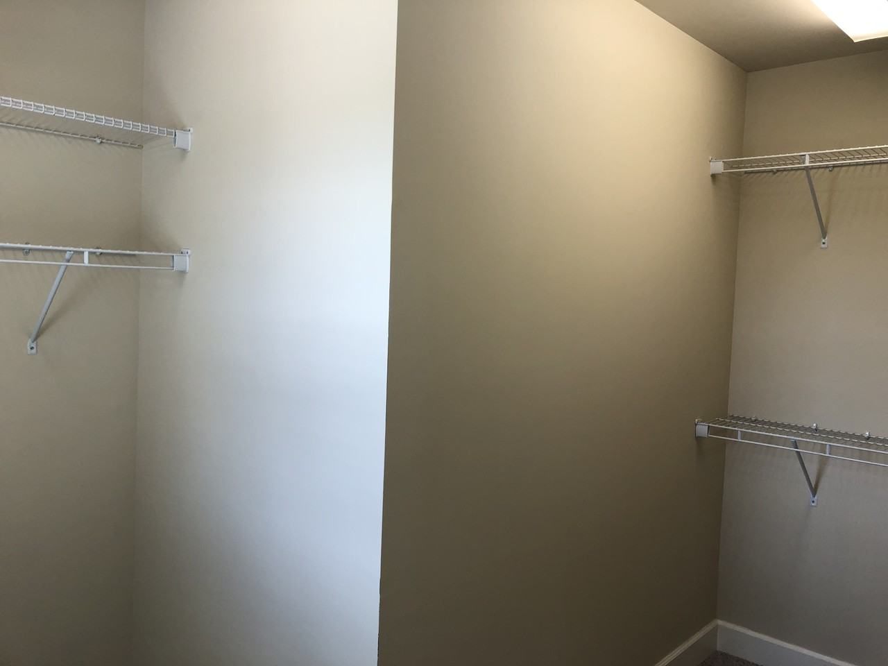 677 Cooper Sq - Photo 3 of 10