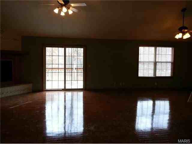 24250 Remington Ln - Photo 3 of 15