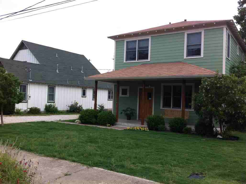 1608 E 19th St - Photo 2 of 23